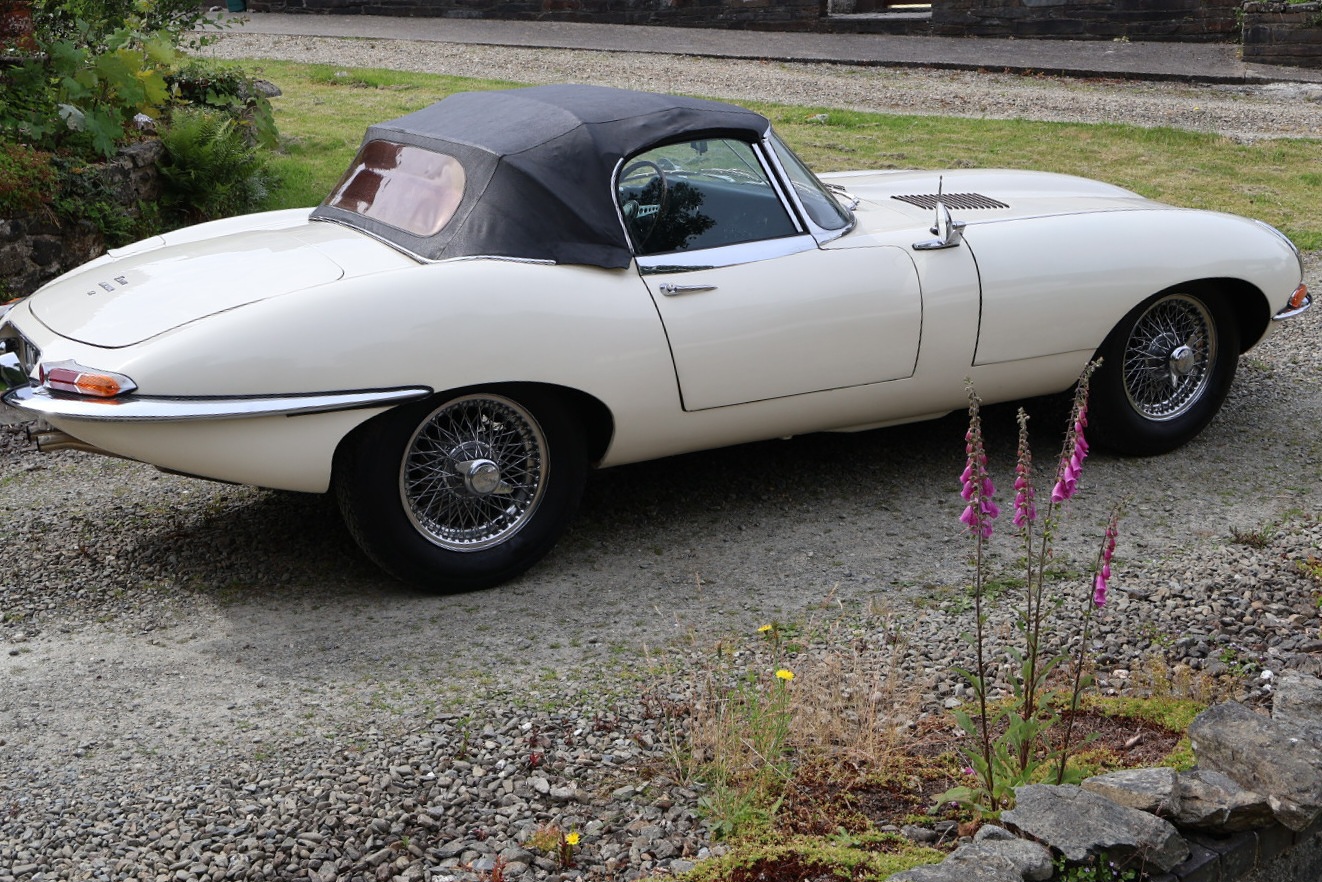 1966 Jaguar E Type S1 4.2 Roadster — photo 16