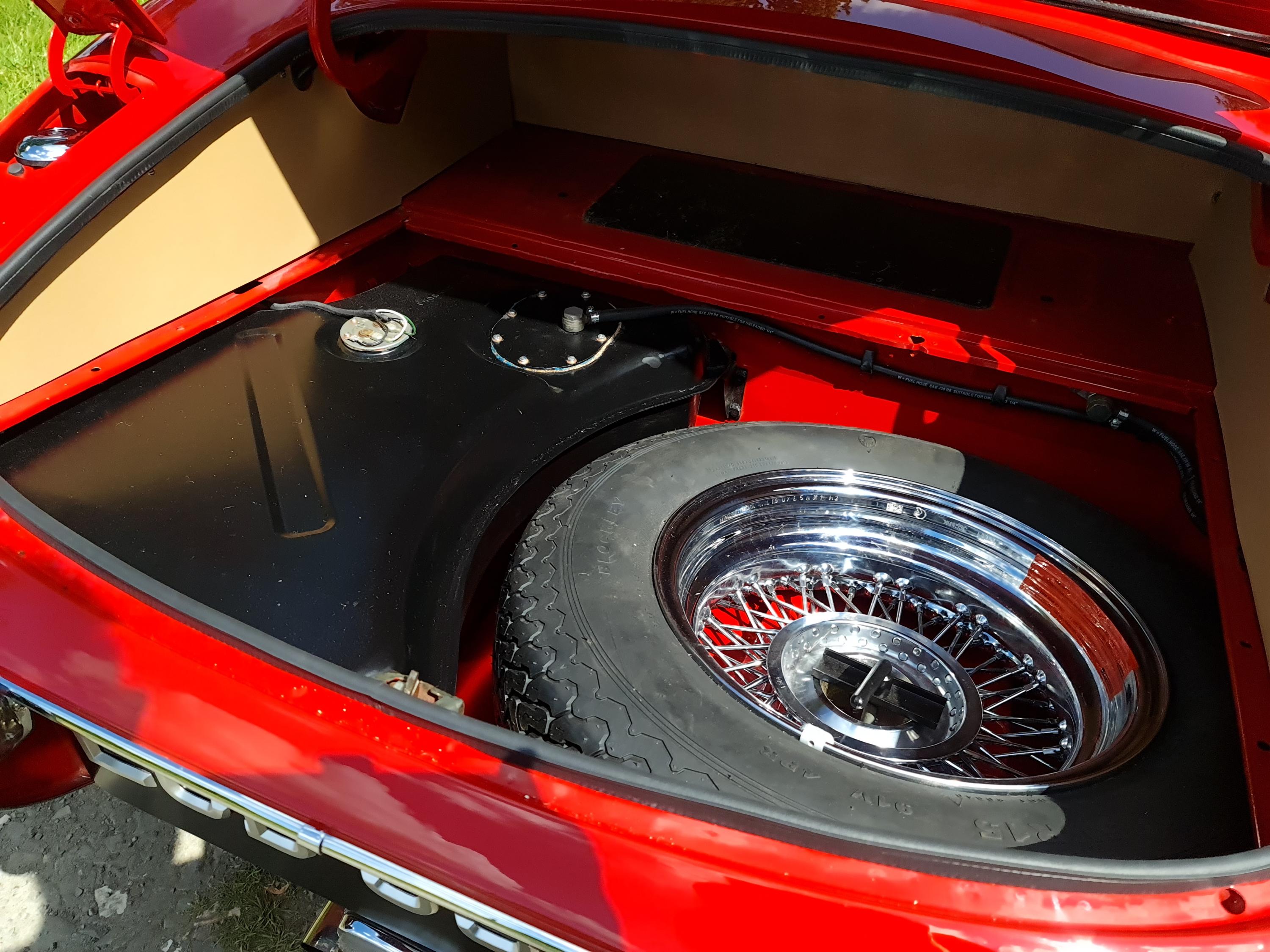 1966 Jaguar E-Type S1 4.2 Roadster — photo 5