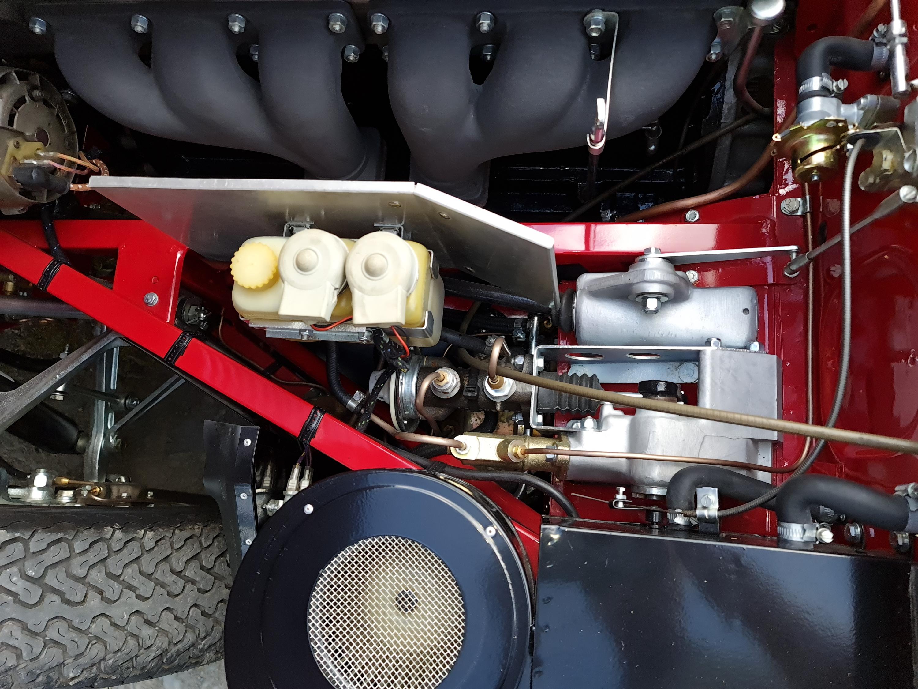 1966 Jaguar E-Type S1 4.2 Roadster — photo 11