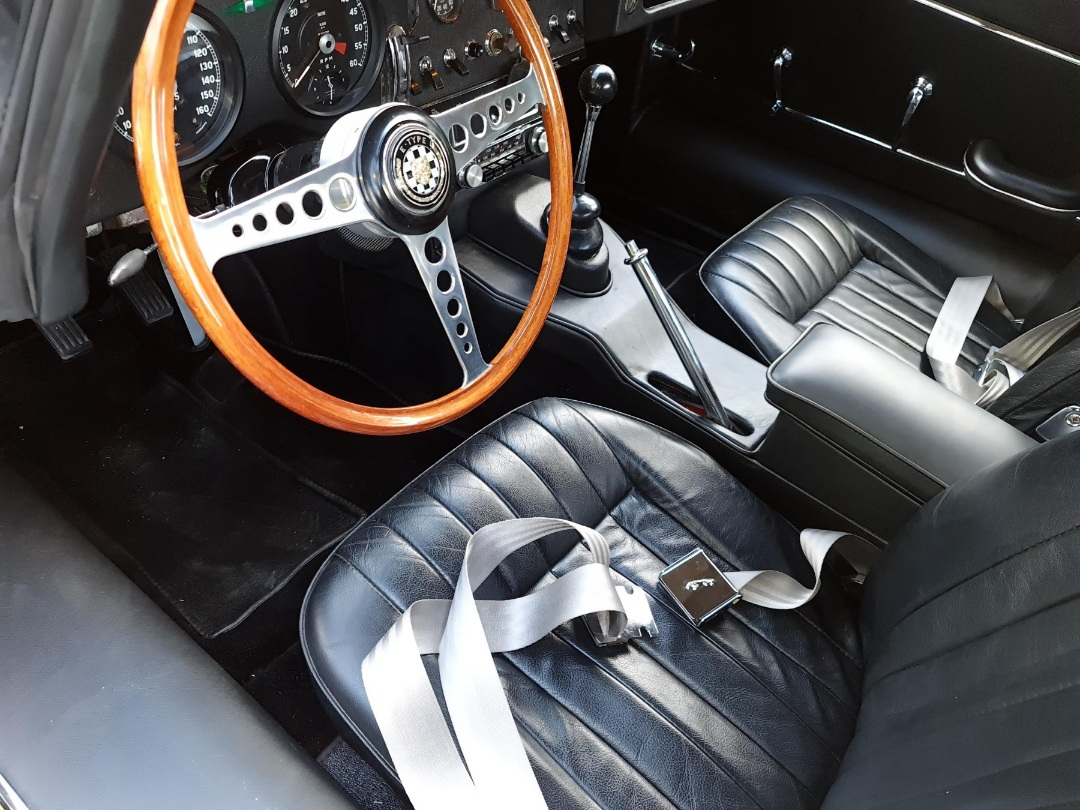 1966 Jaguar E-Type S1 4.2 Roadster — photo 8