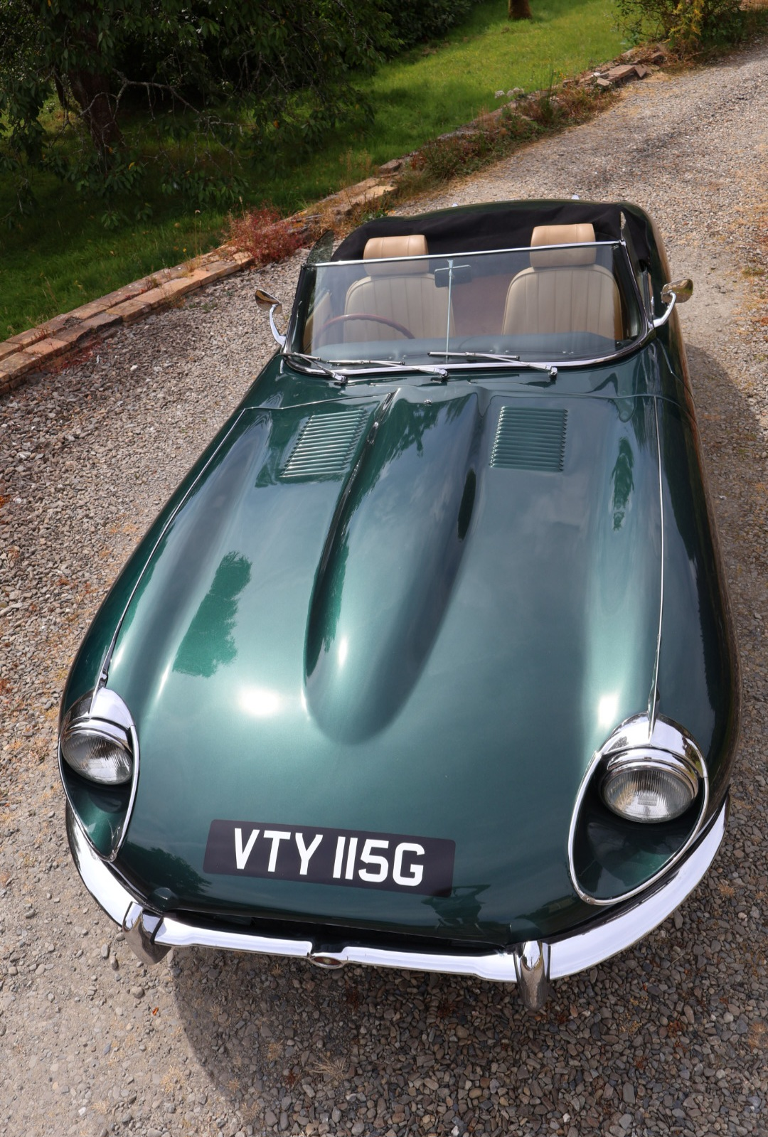 1969 Jaguar E Type- S2 4.2 Roadster — photo 9