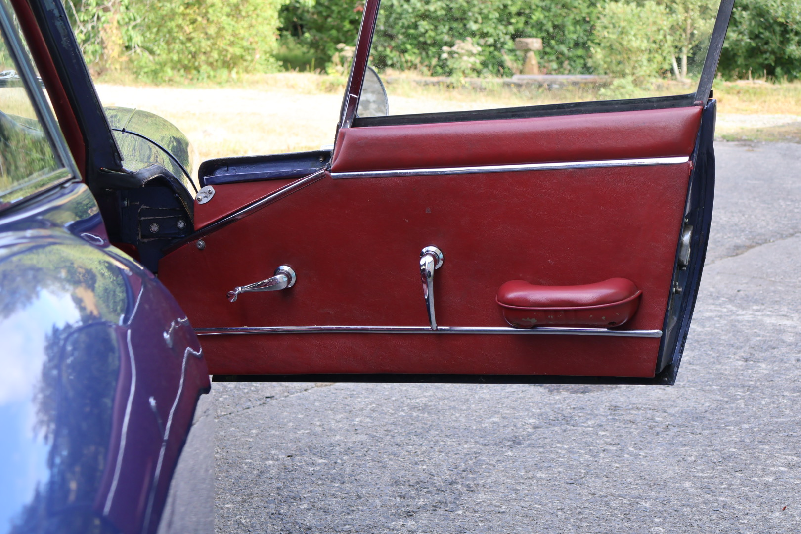 1964 Jaguar E-Type S1 Coupe — photo 13